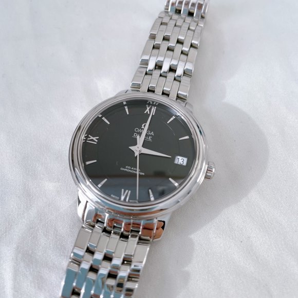 UPDATED PICTURES :) 99% NEW OMEGA DE VILLE LADIES WATCH - Picture 9 of 9